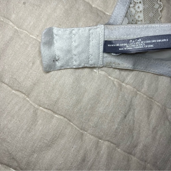 Aerie Grey Lace Trimmed Underwire Push Up Bra Size 32DDD - Picture 11 of 15